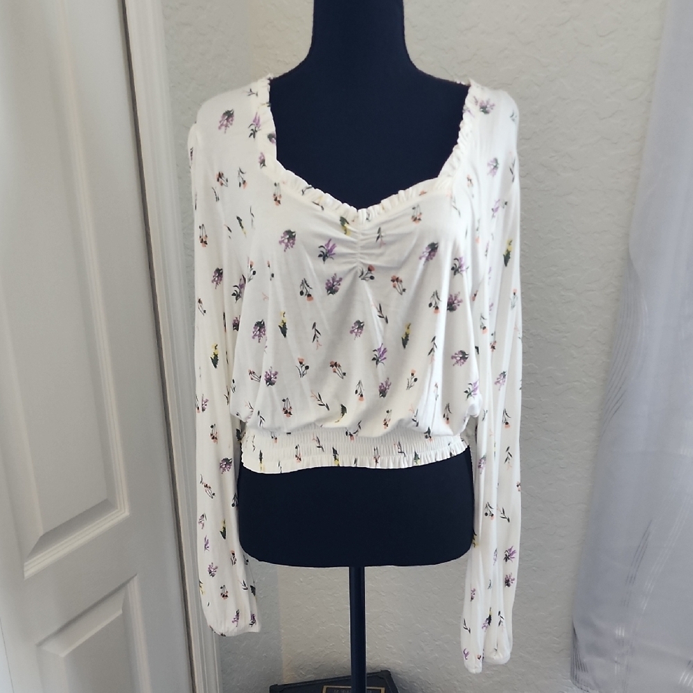 Floral White Women's Top
